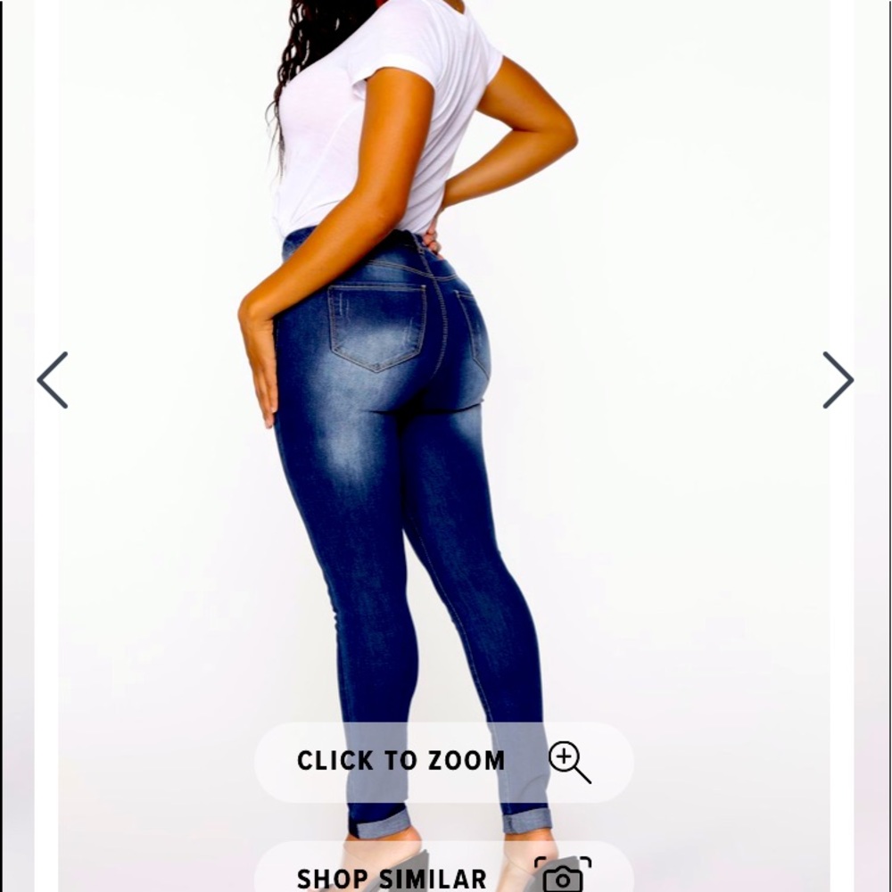 NWT distressed ankle jeans